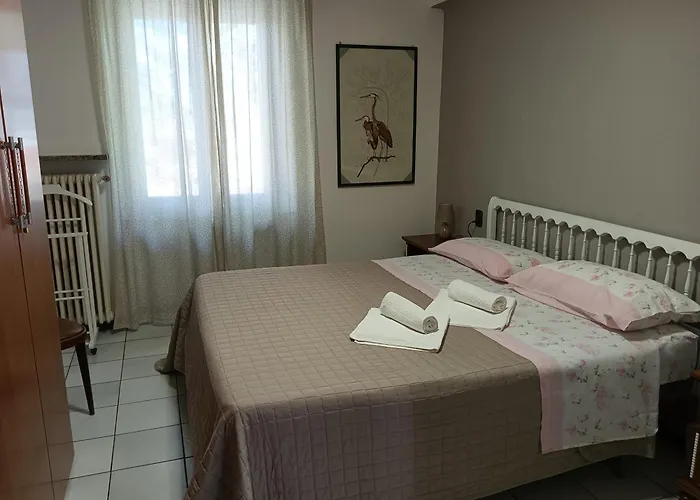 Gabbinoholidayhome In Suggestiva Corte Como