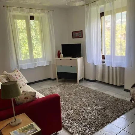 Gabbinoholidayhome In Suggestiva Corte * 科莫